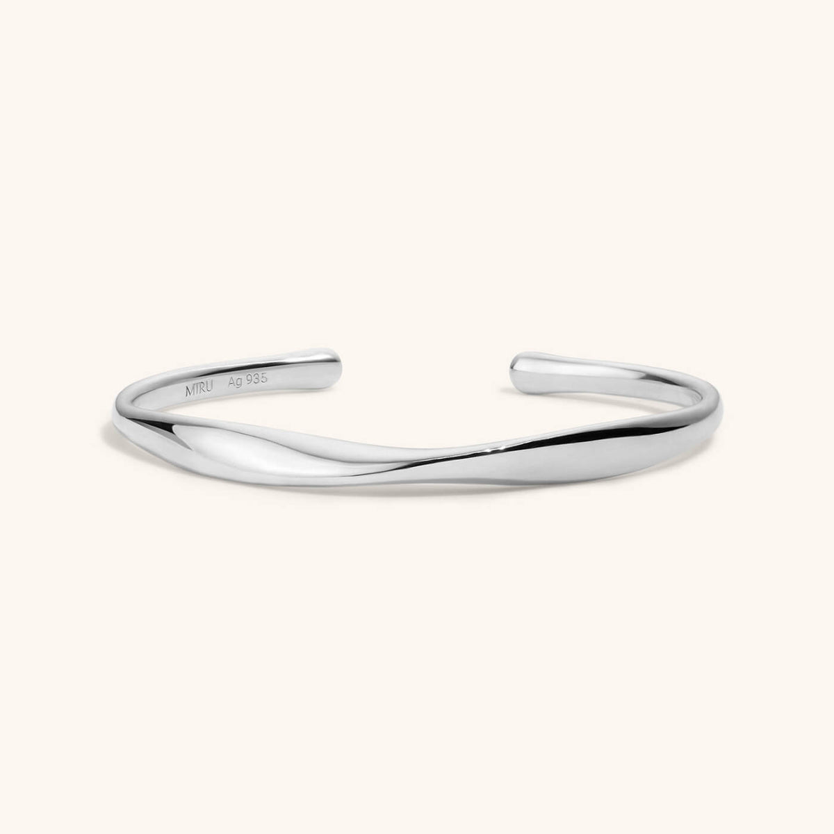Möbius Fine Cuff