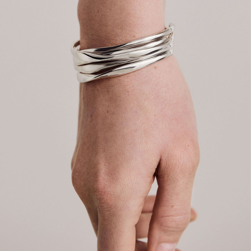Möbius Fine Cuff