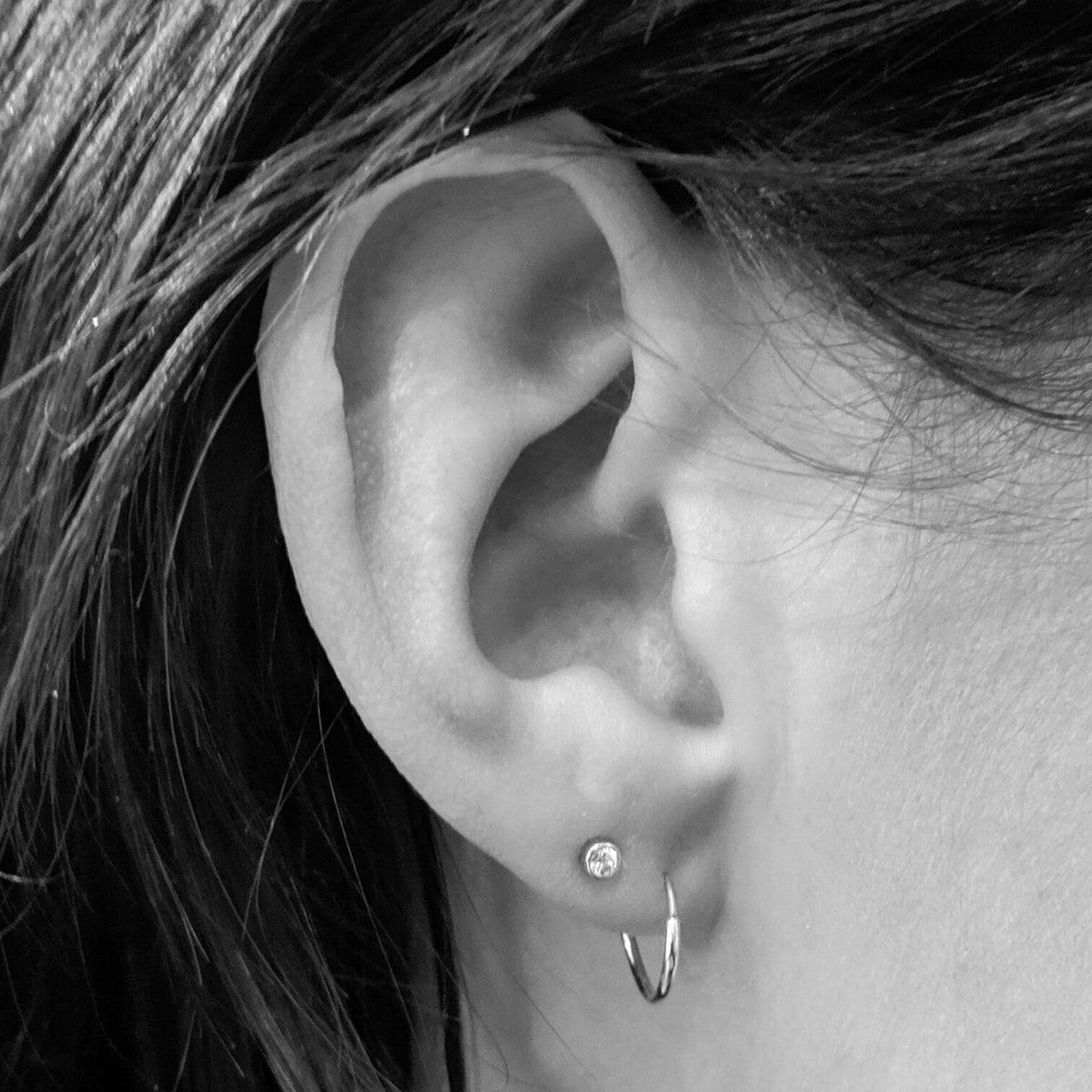 Tiny Sapphire Threaded Flat Back Earring in 14k Gold